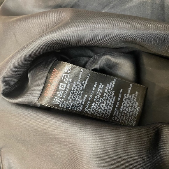 Urban Outfitters Borg Trim Puffer Jacket in Black Size Small - Picture 9 of 11